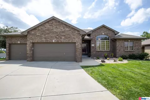 2104 N 172nd Ave, Omaha, NE 68116