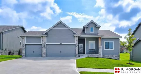 4807 N 181 St, Elkhorn, NE 68022