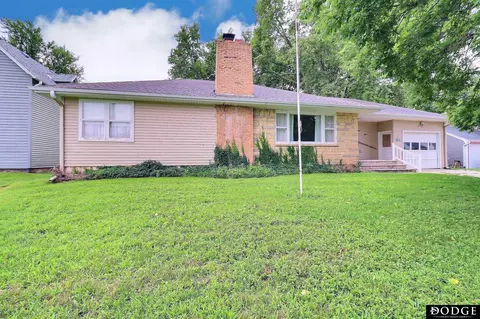 507 Elk St E, Hooper, NE 68031