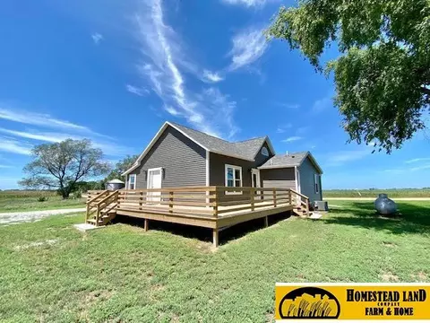 56990 712 Rd, Fairbury, NE 68352