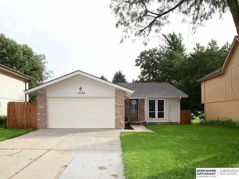 15180 R St, Omaha, NE 68137