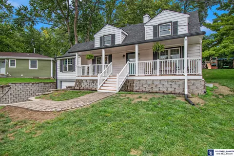 113 Center St, Glenwood, IA 51534
