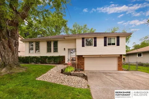 13041 Patrick Cir, Omaha, NE 68164