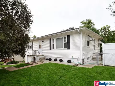 8625 Blondo St, Omaha, NE 68134