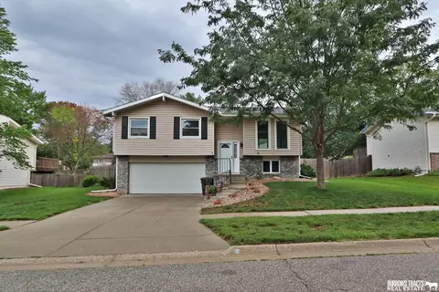 4232 Browning St, Lincoln, NE 68516