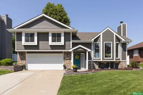 6432 N 105th Ave, Omaha, NE 68134