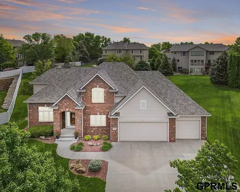 4973 S 176 Cir, Omaha, NE 68135