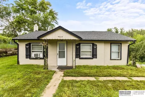 4664 Nebraska Ave, Omaha, NE 68104