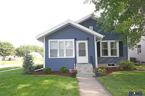 4902 Greenwood St, Lincoln, NE 68504