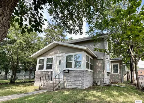 2244 S 13 St, Lincoln, NE 68502