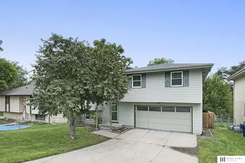 8503 S 11 St, Bellevue, NE 68147