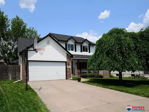 7011 S 33rd St, Lincoln, NE 68516