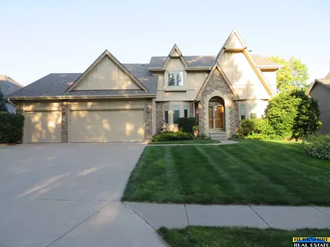 6151 S 102 Ave, Omaha, NE 68127