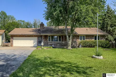 14005 S 156th St S, Springfield, NE 68059