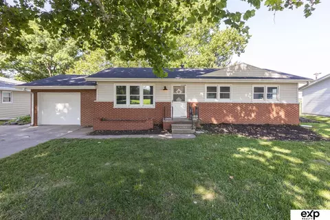 1537 N 11 St, Nebraska City, NE 68410