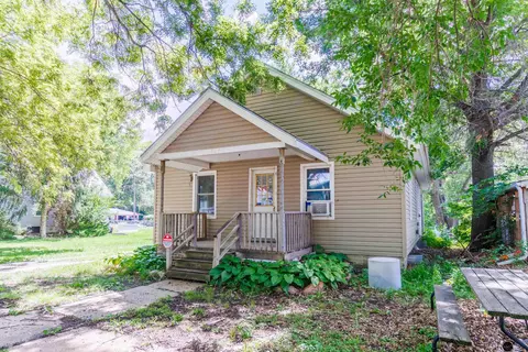 127 E 4th St, Malcolm, NE 68402