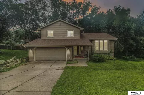 11762 Mccarty Cir, Bellevue, NE 68123