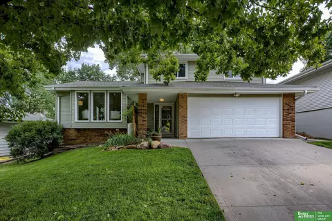 15016 Farnam St, Omaha, NE 68154