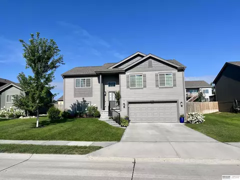 8158 S 186 St, Omaha, NE 68136
