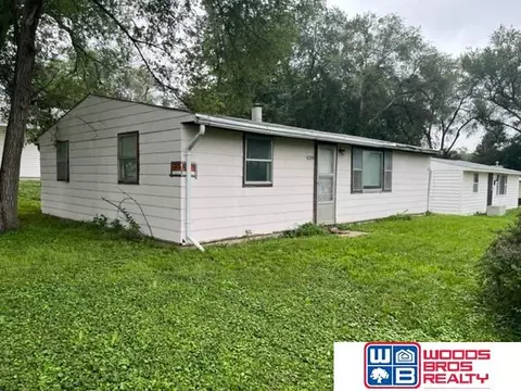 6250 Francis St, Lincoln, NE 68505