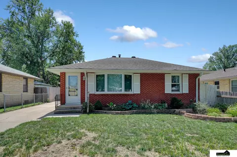 6915 Colfax Ave, Lincoln, NE 68507