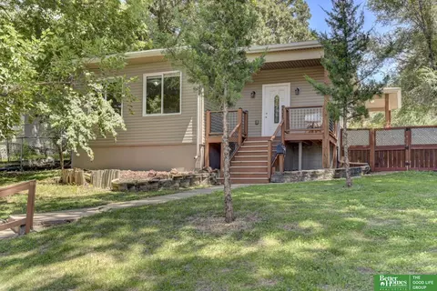 2325 S 12 St, Omaha, NE 68108