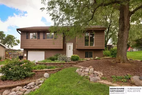 14103 Barretts Dr, Omaha, NE 68138
