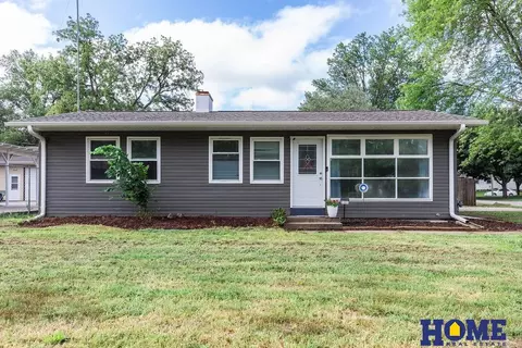 5101 Gladstone St, Lincoln, NE 68504