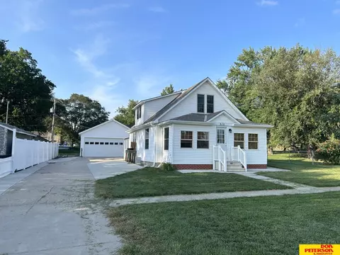 310 W Main St, Cedar Bluffs, NE 68015