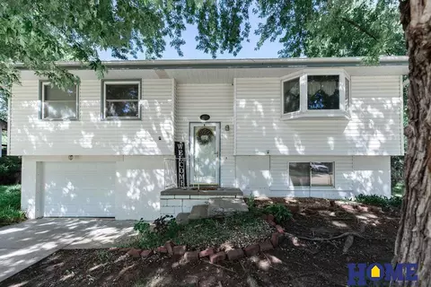 105 Wagon Train Ave, Hickman, NE 68372