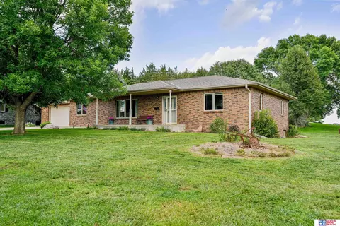 802 Russell Cir, Firth, NE 68358