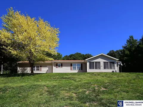 2189 Lawton Trl, Missouri Valley, IA 51555