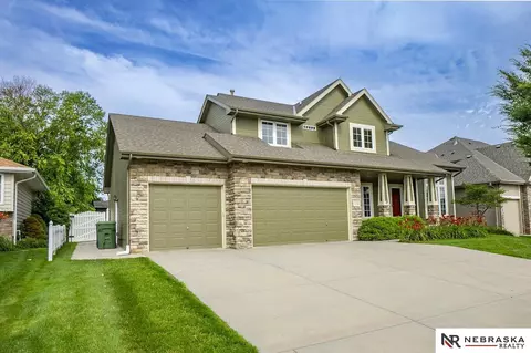 12110 S 51st St, Papillion, NE 68133