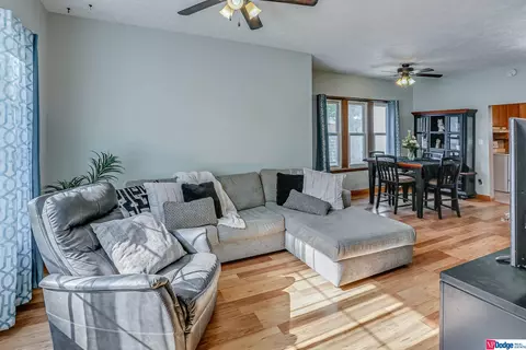 207 N Elm St, Hooper, NE 68031