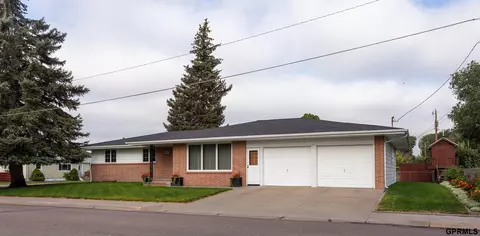 910 E J St, Ogallala, NE 69153