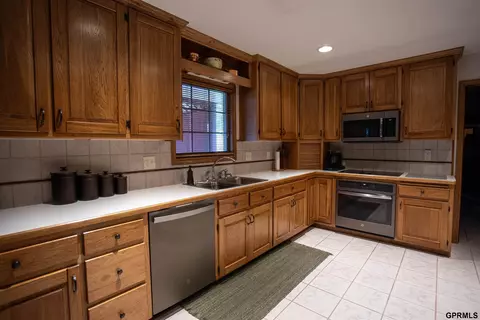 910 E J St, Ogallala, NE 69153 photo 3