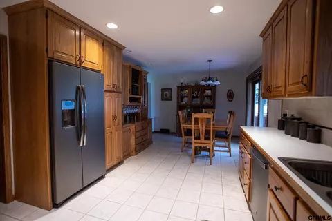 910 E J St, Ogallala, NE 69153 photo 4