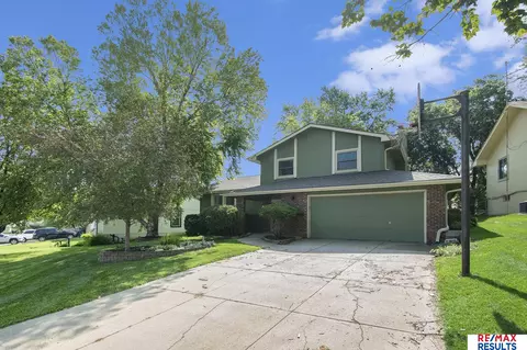 1853 S 164 Ave, Omaha, NE 68130