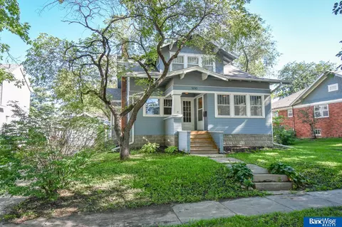 5010 Leighton Ave, Lincoln, NE 68504