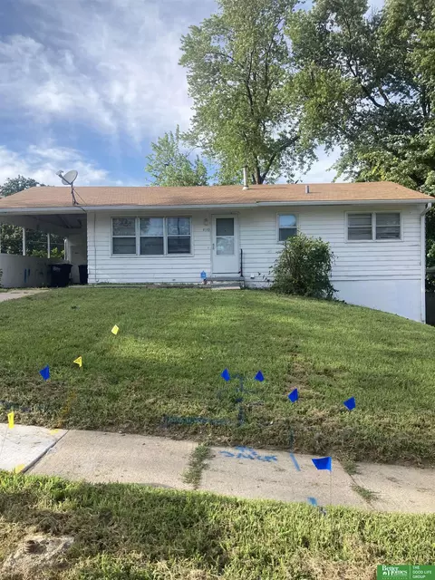 4510 Crown Point Ave, Omaha, NE 68104