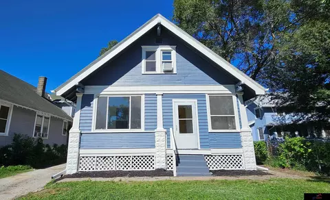 6016 N 24 St, Omaha, NE 68110