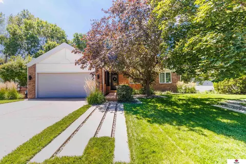4205 Browning St, Lincoln, NE 68516