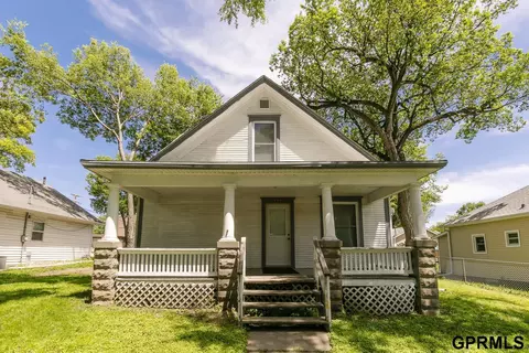 2212 S 9 St, Lincoln, NE 68502