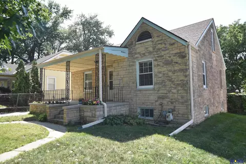 1433 S 6th St, Lincoln, NE 68502