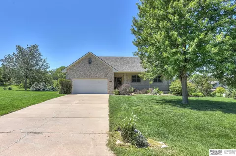 12166 Lewison Ln, Gretna, NE 68028