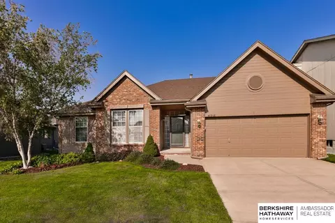 4216 N 163rd St, Omaha, NE 68116