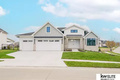 21173 C St, Elkhorn, NE 68022