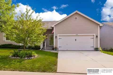 5109 N 155th St, Omaha, NE 68116