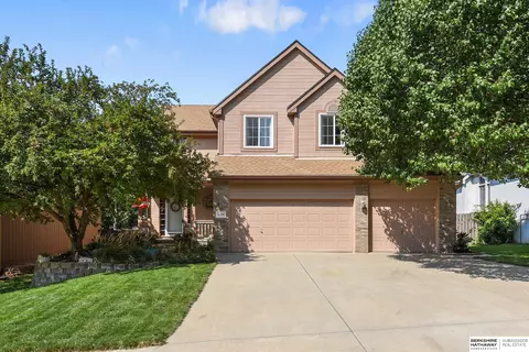 4228 N 163 St, Omaha, NE 68116