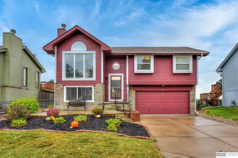 6214 N 80 St, Omaha, NE 68134